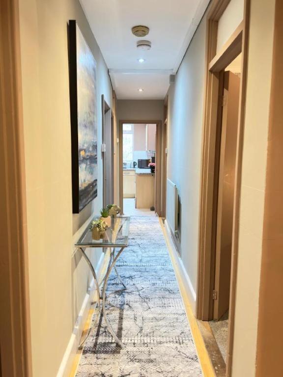 Beautiful Three Bedroom Family Appartamento